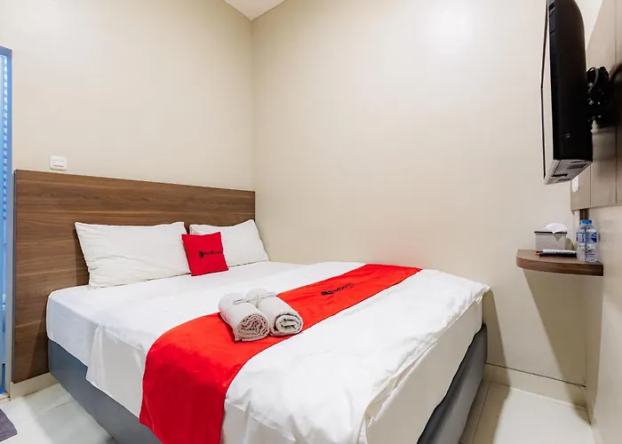 Reddoorz Near Taman Palem Hotel Jakarta